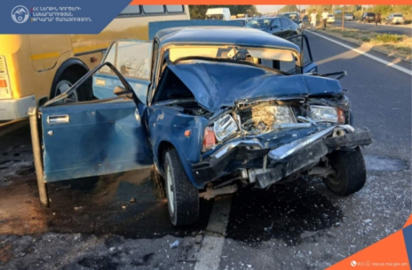 Արմավիր-Մրգաշատ ճանապարհին բախվել են «Nissan»-ը, «VAZ»-ը և «Volkswagen»-ը․ կան տուժածներ